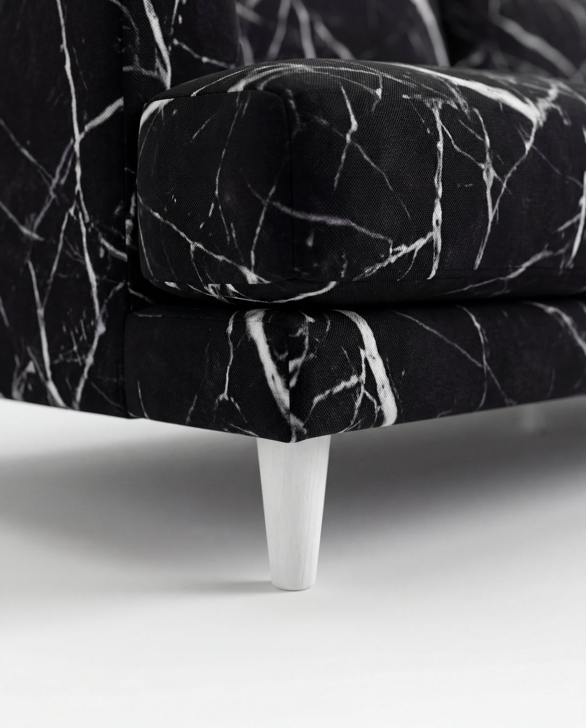 Lightening Black Marble — Lifestyle